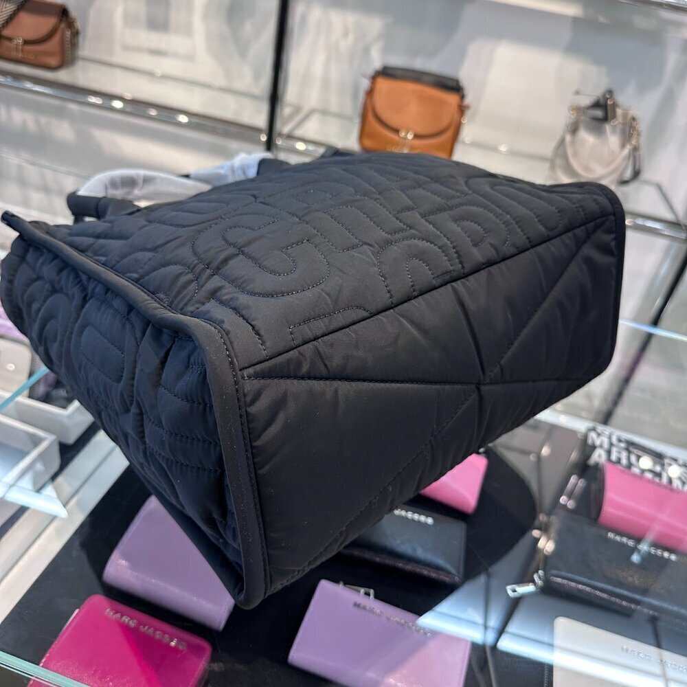 NWT! NEW! Marc Jacobs Jumbo Logo Nylon Quilted Tote Bag - Black - Picture 8 of 12